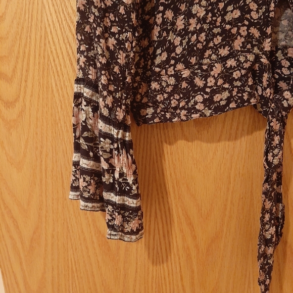 American Eagle Outfitters Women's Boho Floral Blouse Size Large - Picture 5 of 12